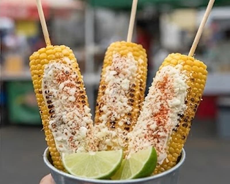 Maïs grillé à la mexicaine
