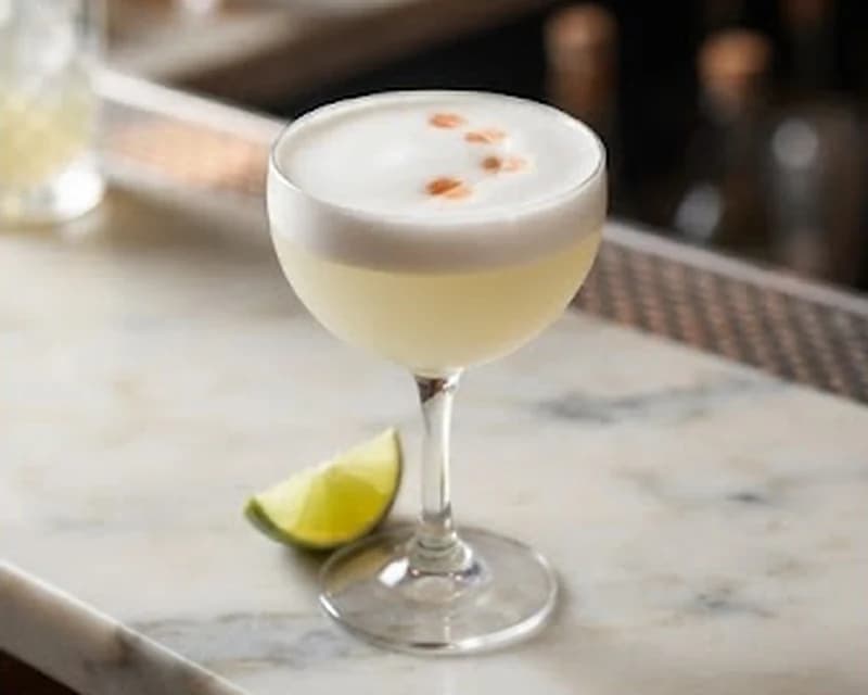 Cocktail péruvien au pisco et citron vert