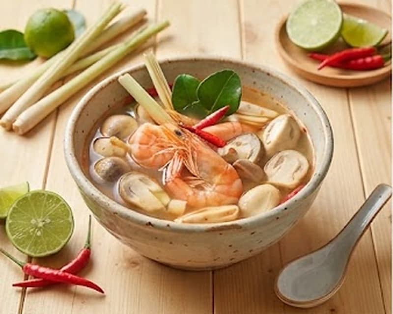 Soupe thaïlandaise aigre-piquante