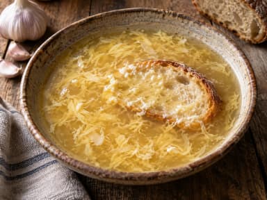 Découvrir la recette Soupe à l’ail du Sud-Ouest