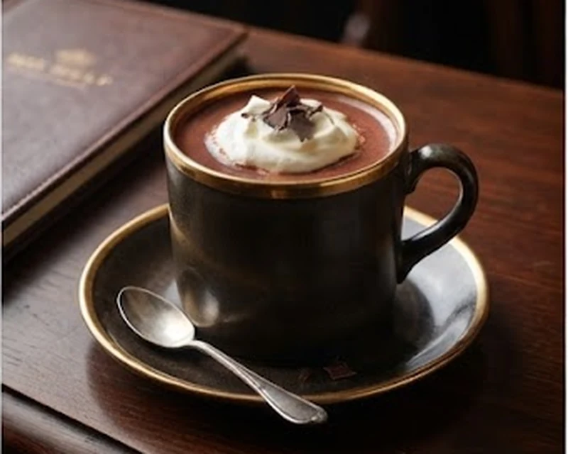 Chocolat chaud à l’ancienne épais et onctueux