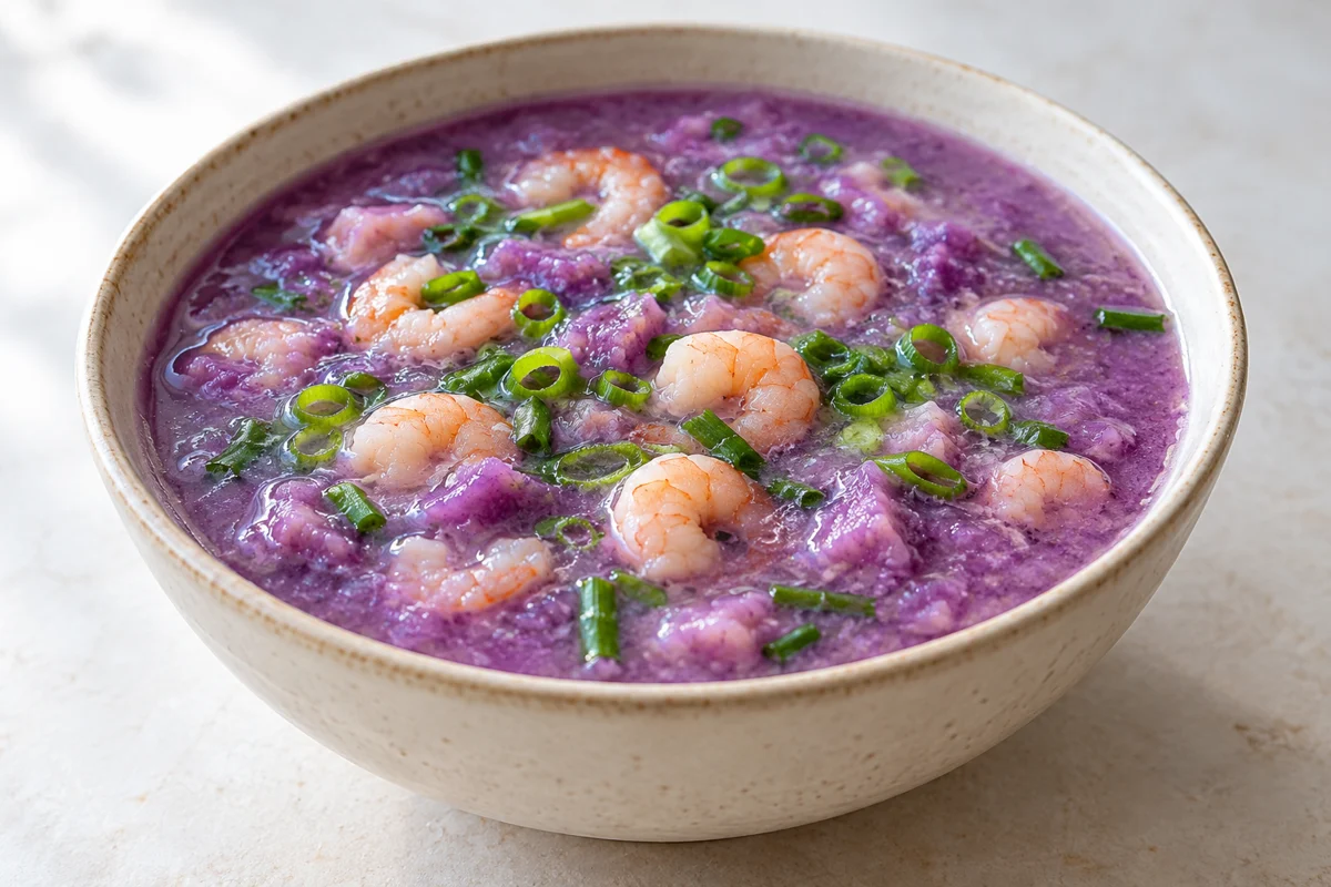 Soupe d’igname violette aux crevettes
